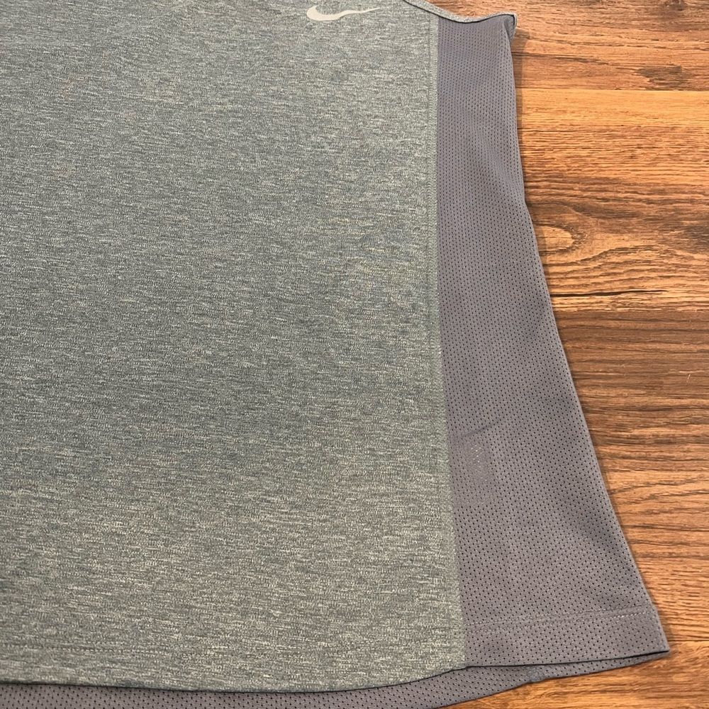 Nike Grey Racerback Workout Tank Top - Picture 4 of 8
